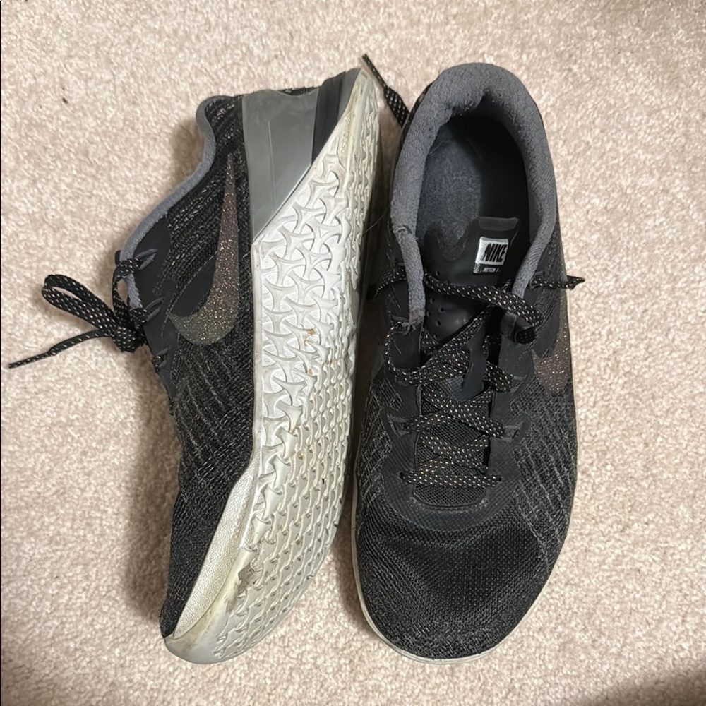 Nike Metcon Trainers Black and Gray Sparkle Shoes